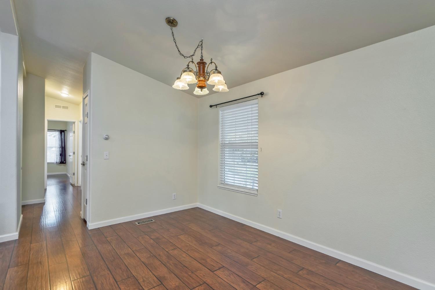 Detail Gallery Image 11 of 33 For 1281 Pleasant Valley Rd 52, Diamond Springs,  CA 95619 - 2 Beds | 2 Baths