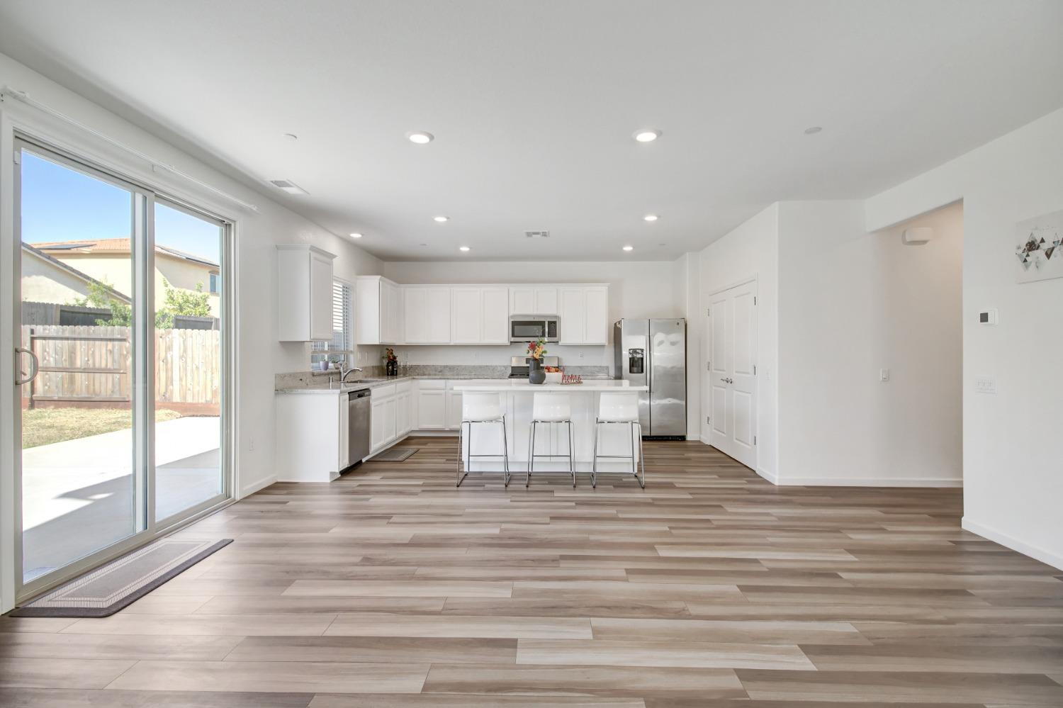 Detail Gallery Image 9 of 48 For 12759 Scholarly Way, Rancho Cordova,  CA 95742 - 4 Beds | 3 Baths