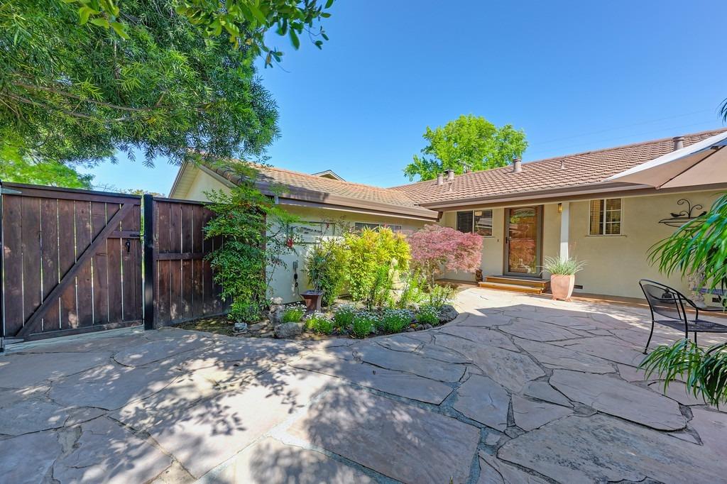 Detail Gallery Image 8 of 67 For 3413 Chenu Ave, Sacramento,  CA 95821 - 3 Beds | 2 Baths