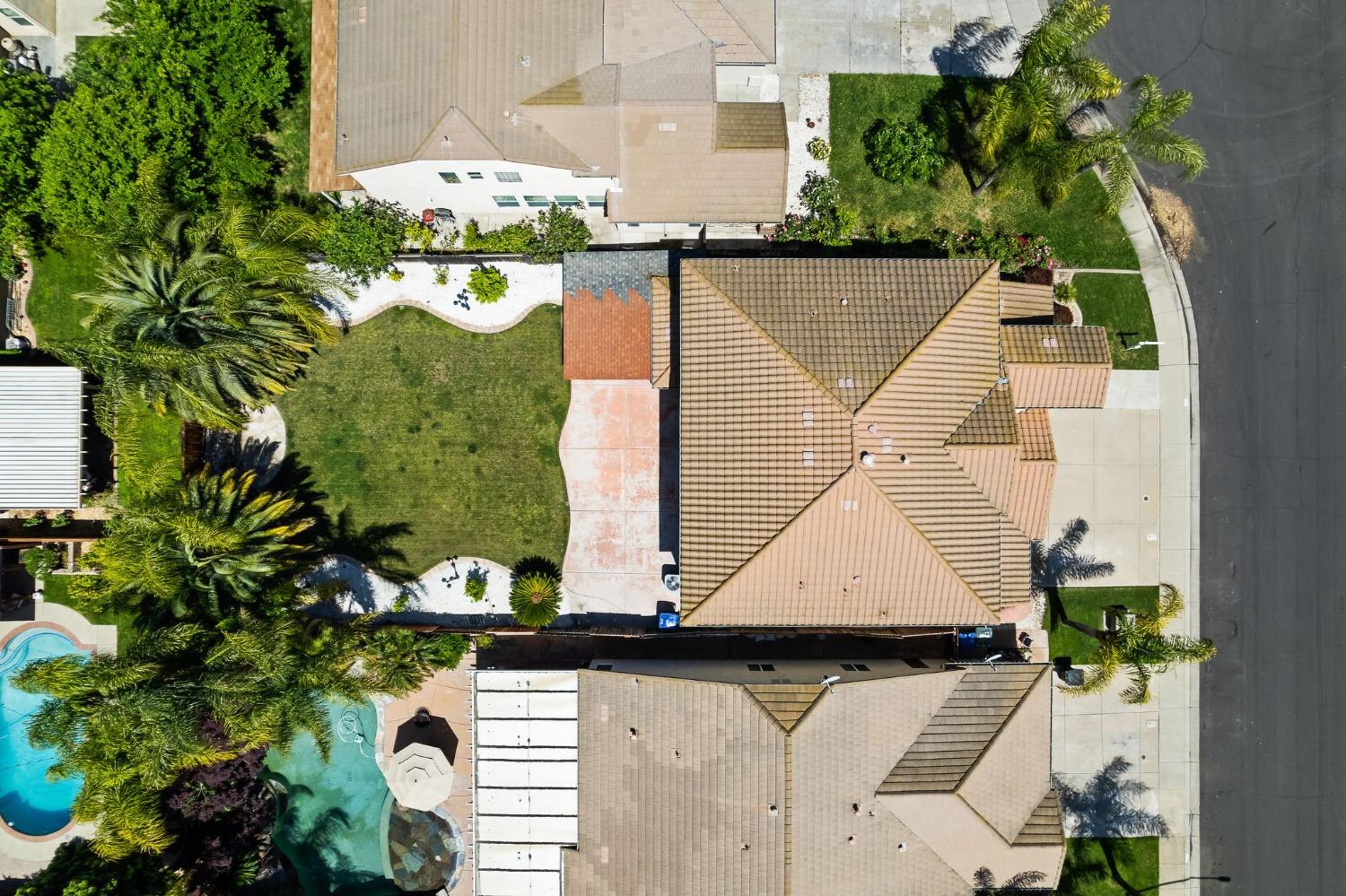 Drakeshire Court, Modesto, California image 45