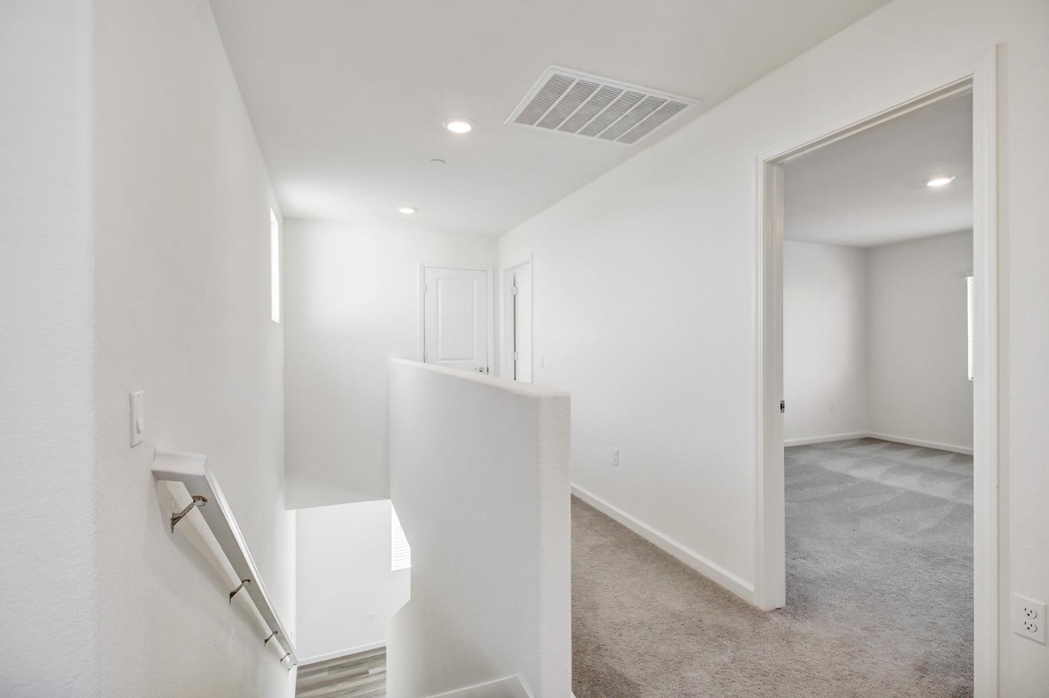 Detail Gallery Image 16 of 48 For 12759 Scholarly Way, Rancho Cordova,  CA 95742 - 4 Beds | 3 Baths