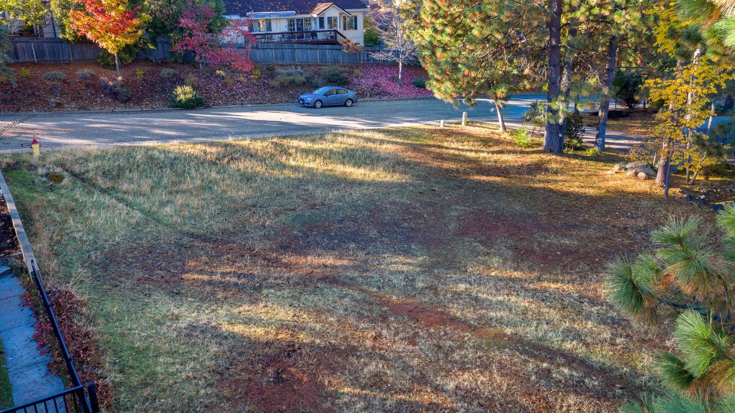 Sierra Blanca Court, Grass Valley, California image 2