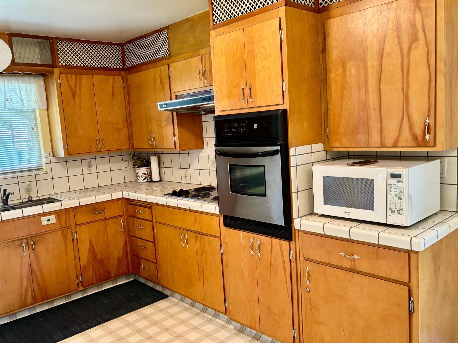 Detail Gallery Image 8 of 18 For 58 Fallon Pl, Stockton,  CA 95207 - 4 Beds | 2 Baths