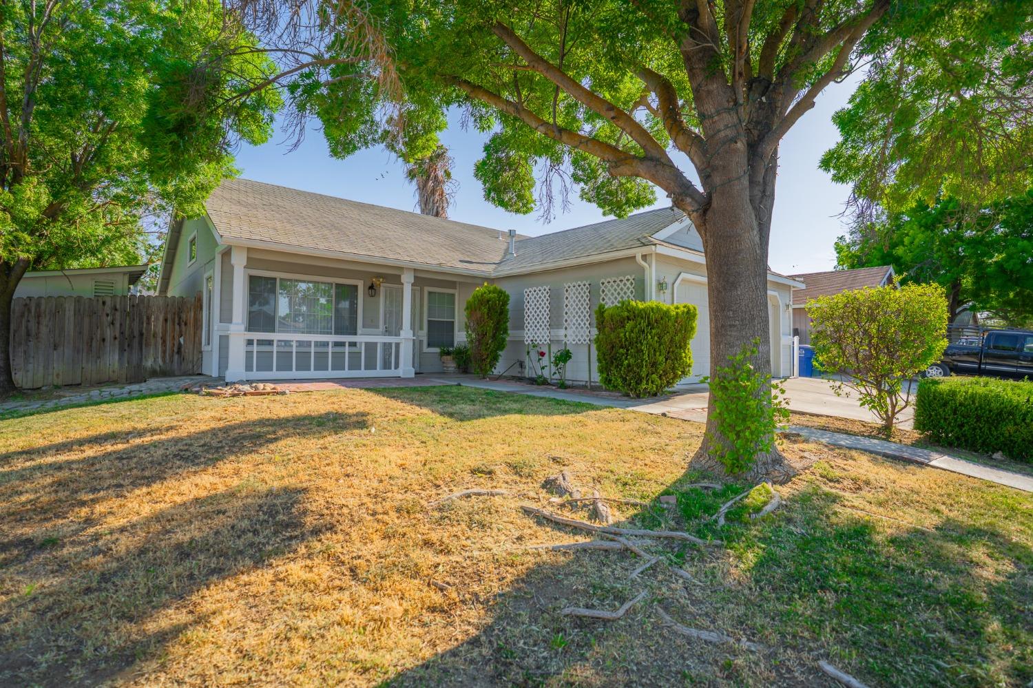 Detail Gallery Image 11 of 60 For 2267 Imperial Dr, Los Banos,  CA 93635 - 3 Beds | 2 Baths