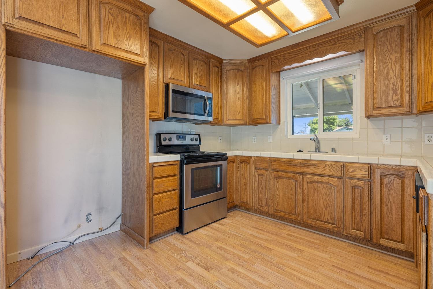 Detail Gallery Image 18 of 34 For 252 Martha St, Manteca,  CA 95337 - 3 Beds | 2 Baths