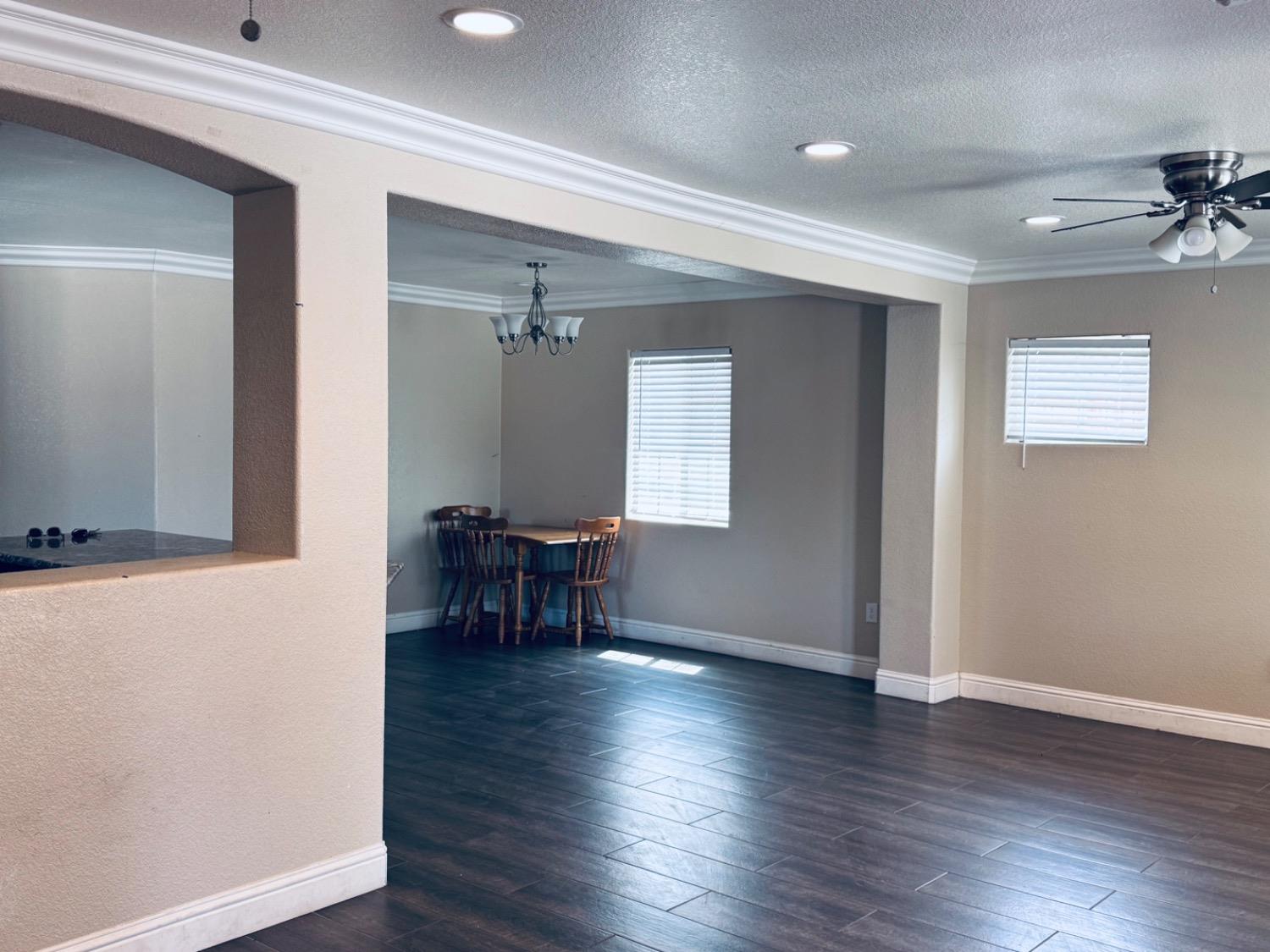 Detail Gallery Image 9 of 25 For 172 N Patton Ave, Stockton,  CA 95215 - 3 Beds | 2 Baths