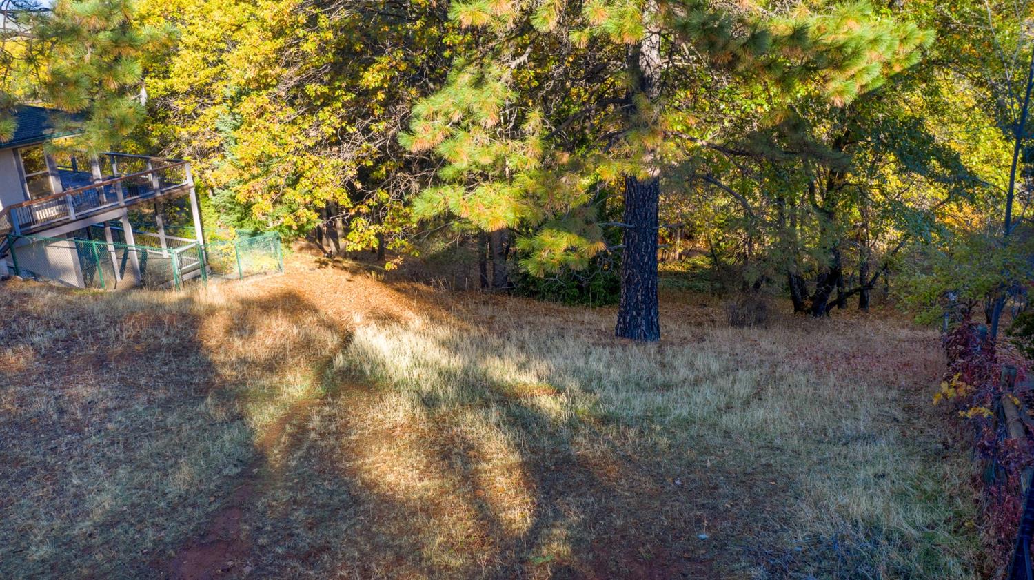 Sierra Blanca Court, Grass Valley, California image 13