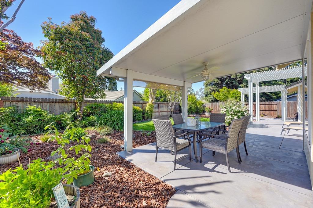 Detail Gallery Image 27 of 39 For 7316 Leyenda Ct, Rancho Murieta,  CA 95683 - 3 Beds | 2 Baths