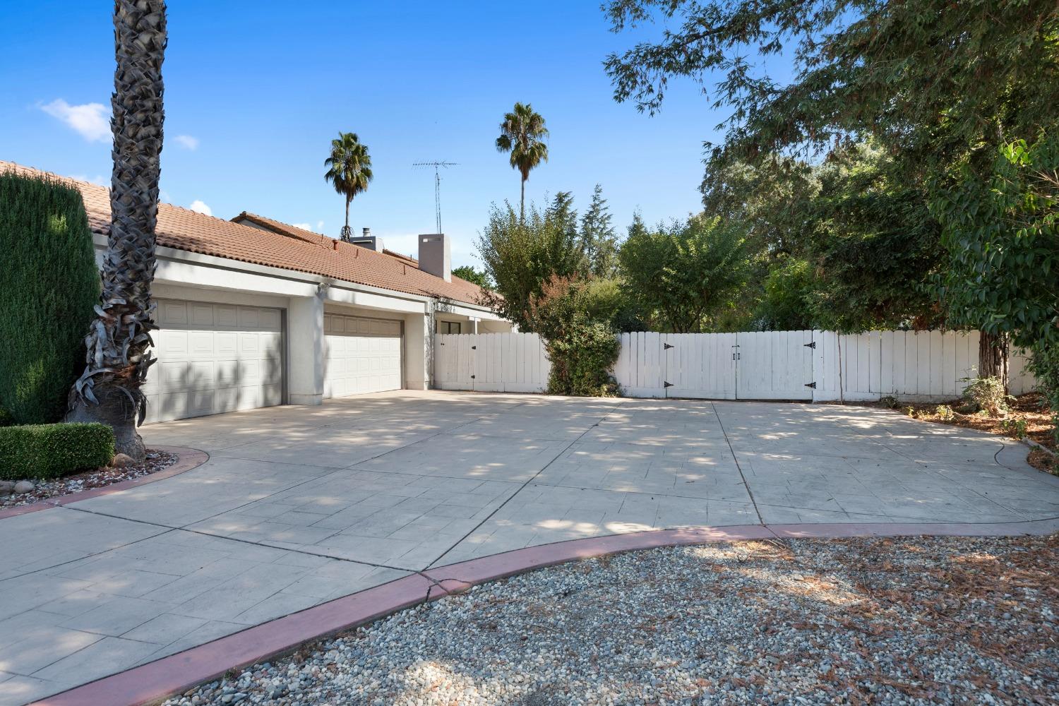 Capewood Lane, Stockton, California image 42
