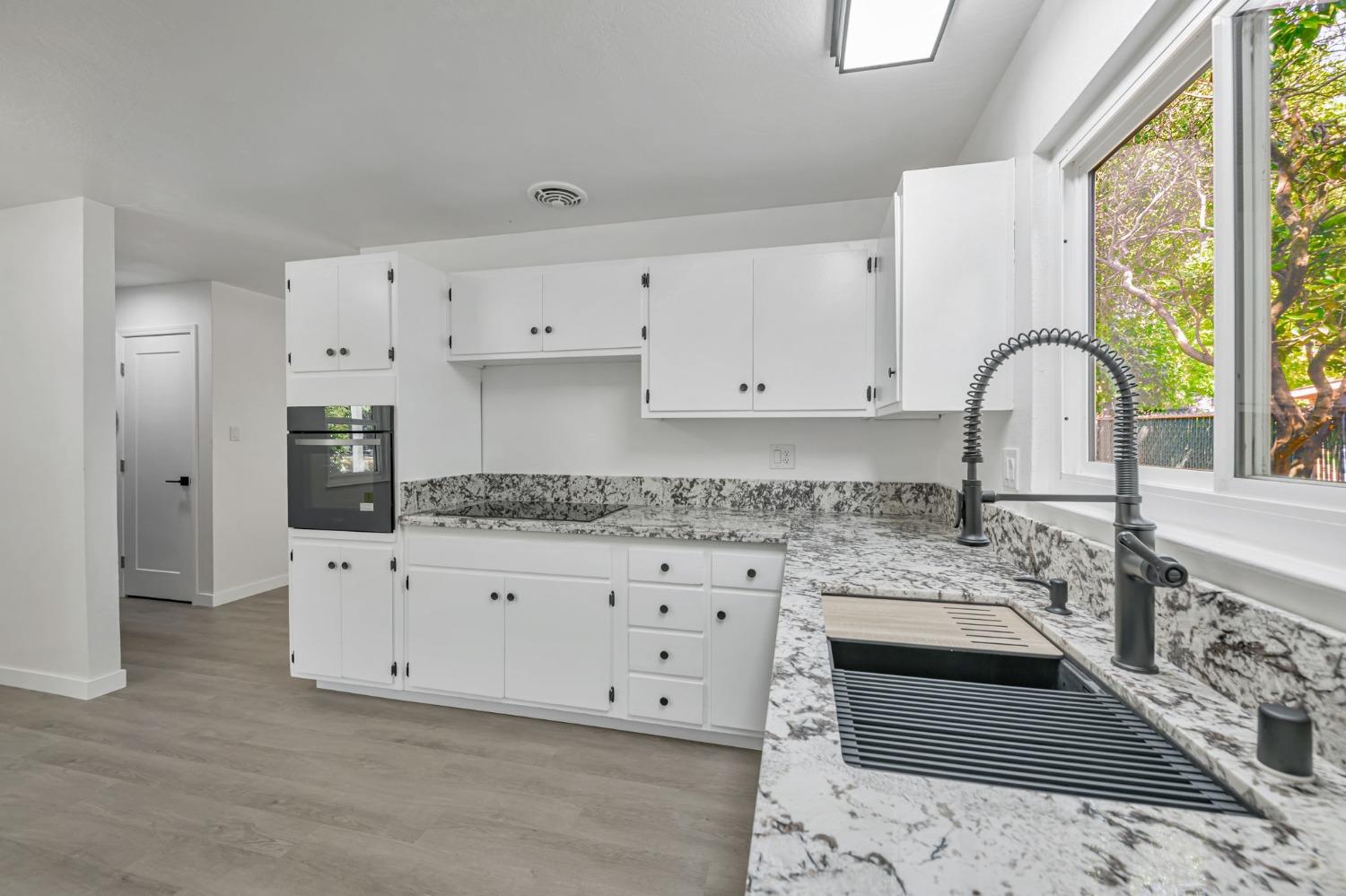 Laurelhurst Drive, Rancho Cordova, California image 13