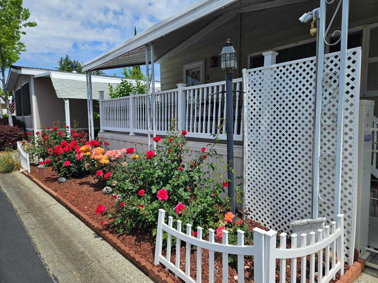 Detail Gallery Image 2 of 31 For 1608 Spruce Ct, Auburn,  CA 95603 - 2 Beds | 2 Baths