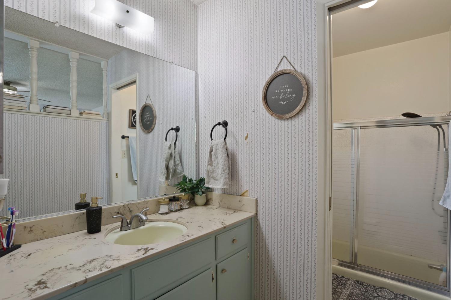 Detail Gallery Image 21 of 29 For 8039 Colonial Dr, Stockton,  CA 95209 - 3 Beds | 2 Baths