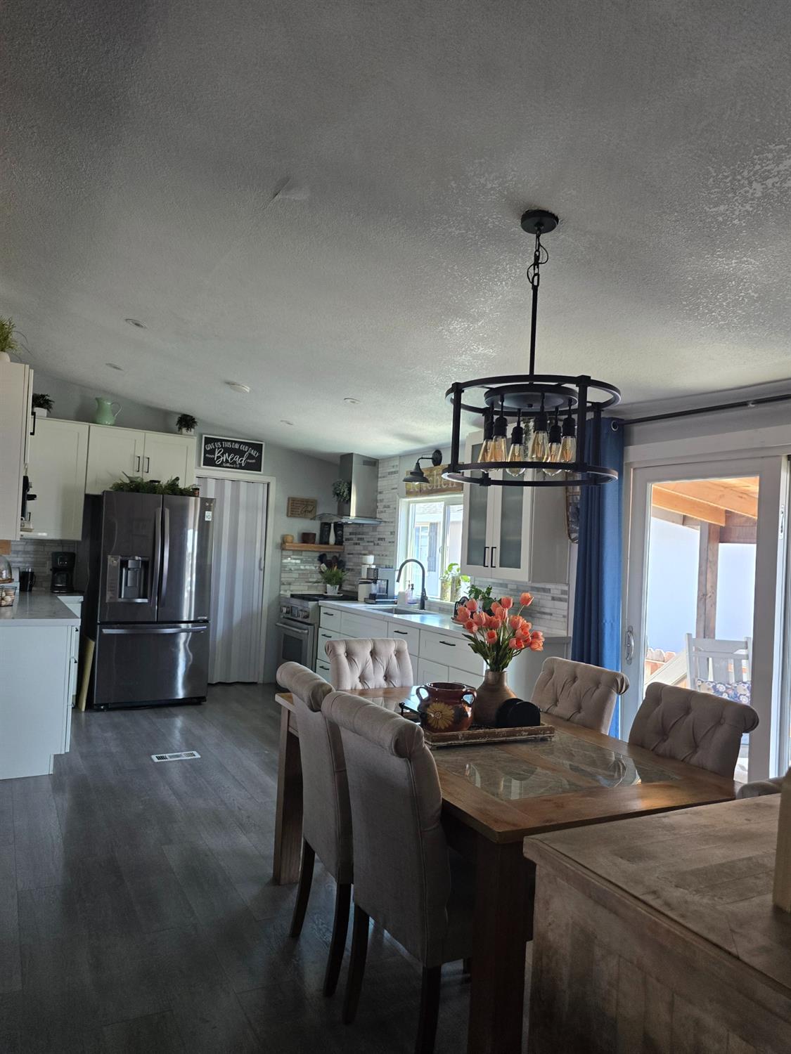 Detail Gallery Image 8 of 27 For 436 N Mercey Springs Rd 109, Los Banos,  CA 93635 - 3 Beds | 2 Baths