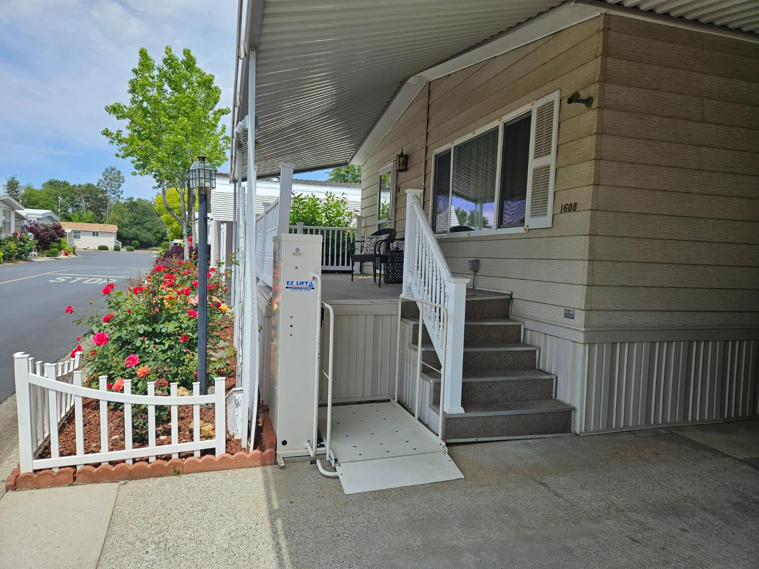 Detail Gallery Image 4 of 31 For 1608 Spruce Ct, Auburn,  CA 95603 - 2 Beds | 2 Baths