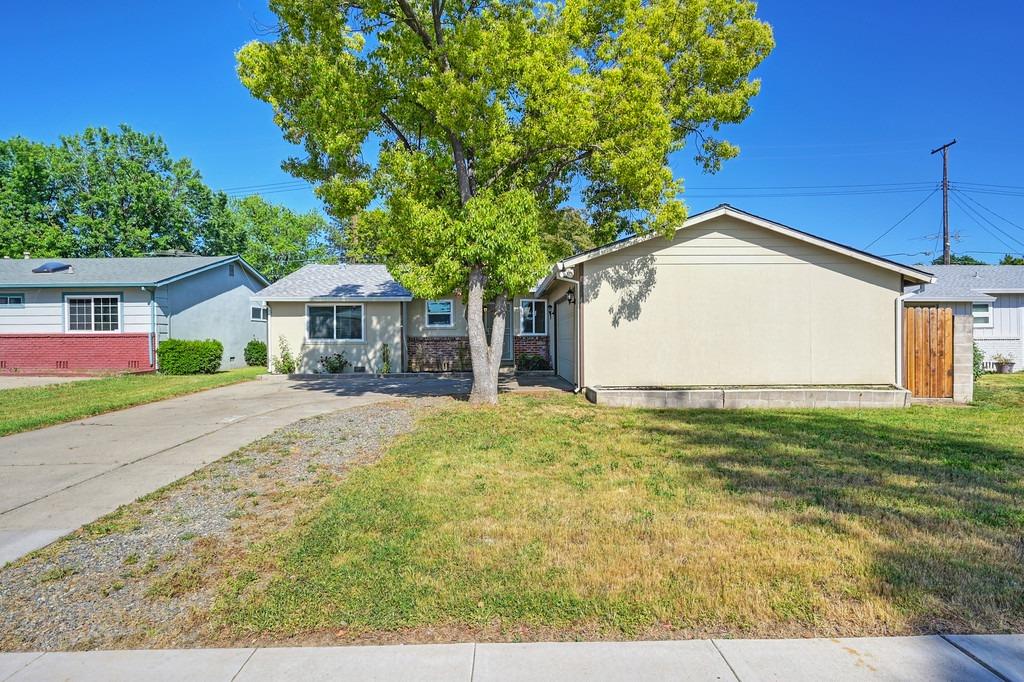 3509 Ellenbrook Drive, Rancho Cordova, California image 2