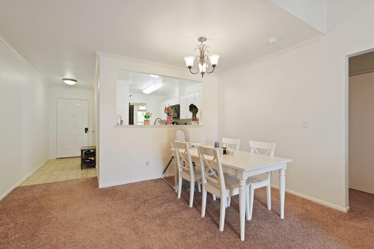Detail Gallery Image 6 of 24 For 2400 Eilers Ln #1406,  Lodi,  CA 95242 - 2 Beds | 2 Baths