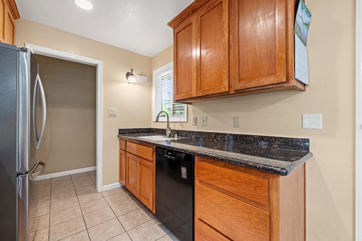 Detail Gallery Image 21 of 49 For 3701 Chamberlain Way, Carmichael,  CA 95608 - 3 Beds | 1/1 Baths