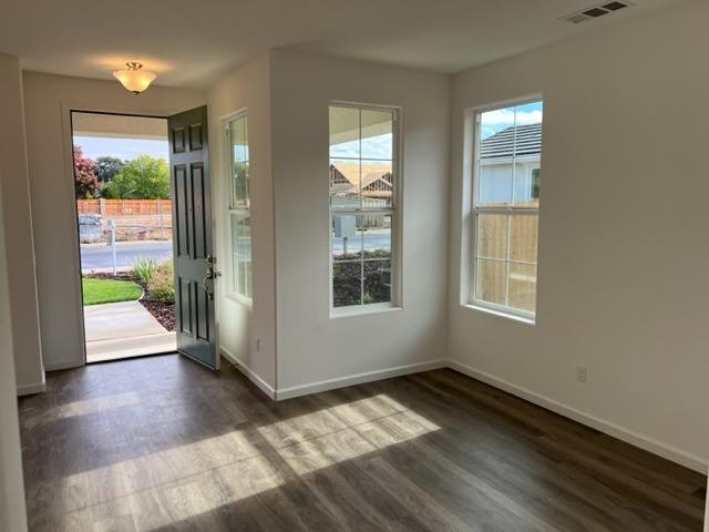 Detail Gallery Image 5 of 7 For 1000 Souza Ct, Newman,  CA 95360 - 4 Beds | 2 Baths