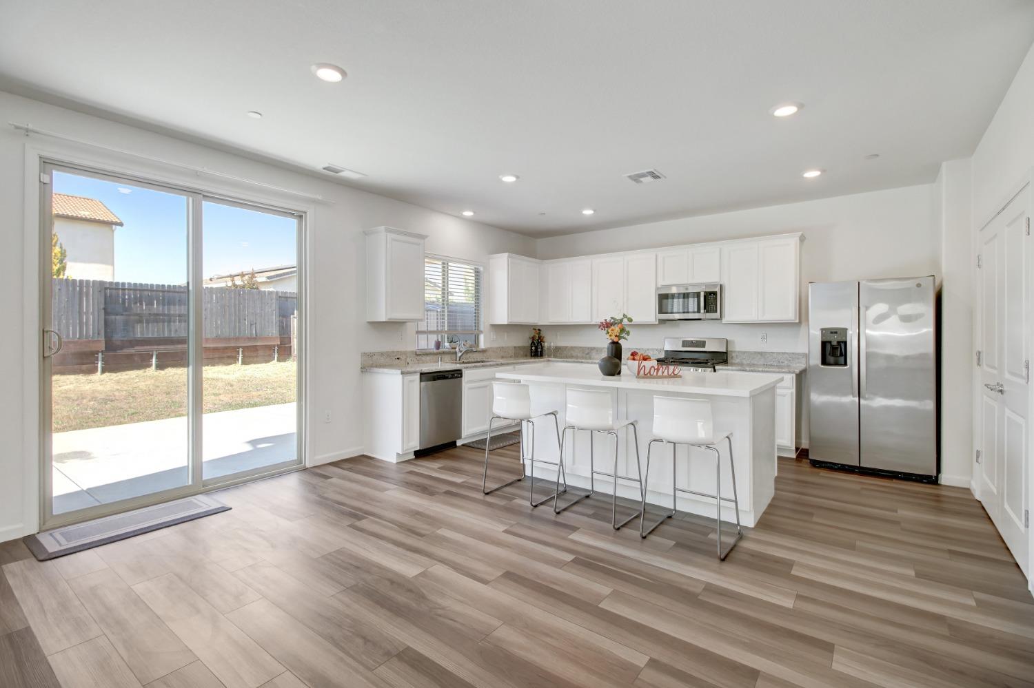 Detail Gallery Image 11 of 48 For 12759 Scholarly Way, Rancho Cordova,  CA 95742 - 4 Beds | 3 Baths