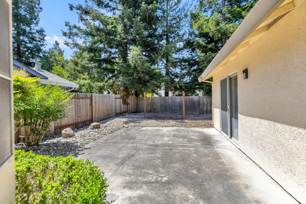 Laguna Villa Way, Elk Grove, California image 33