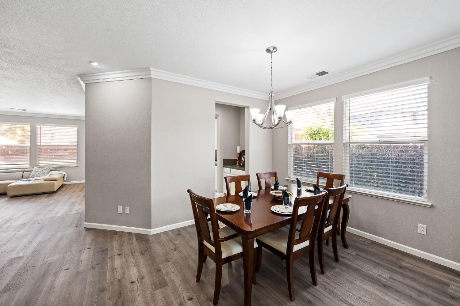 Drakeshire Court, Modesto, California image 8