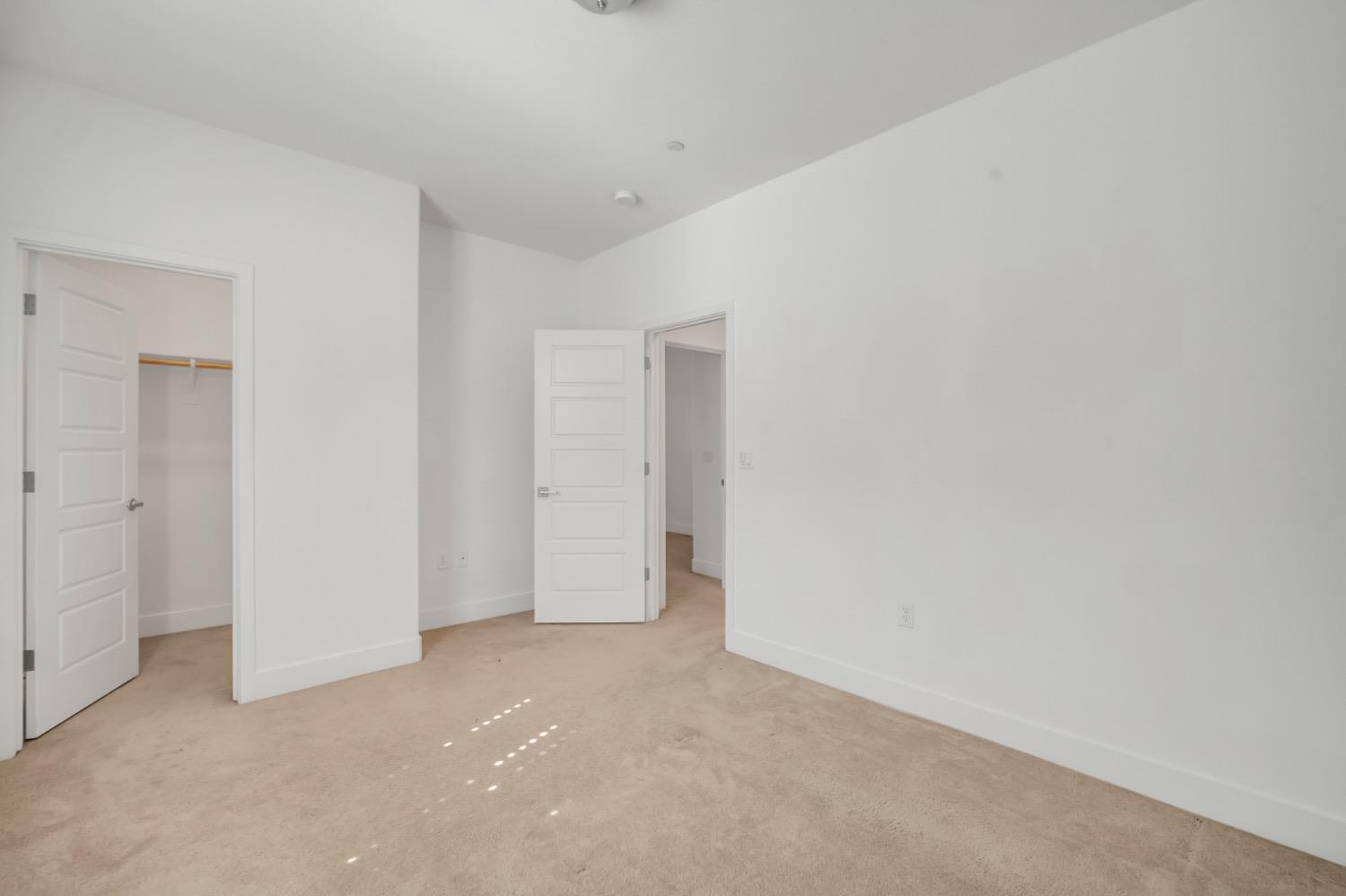 Detail Gallery Image 32 of 51 For 8960 Upbeat Way, Elk Grove,  CA 95757 - 3 Beds | 2/1 Baths