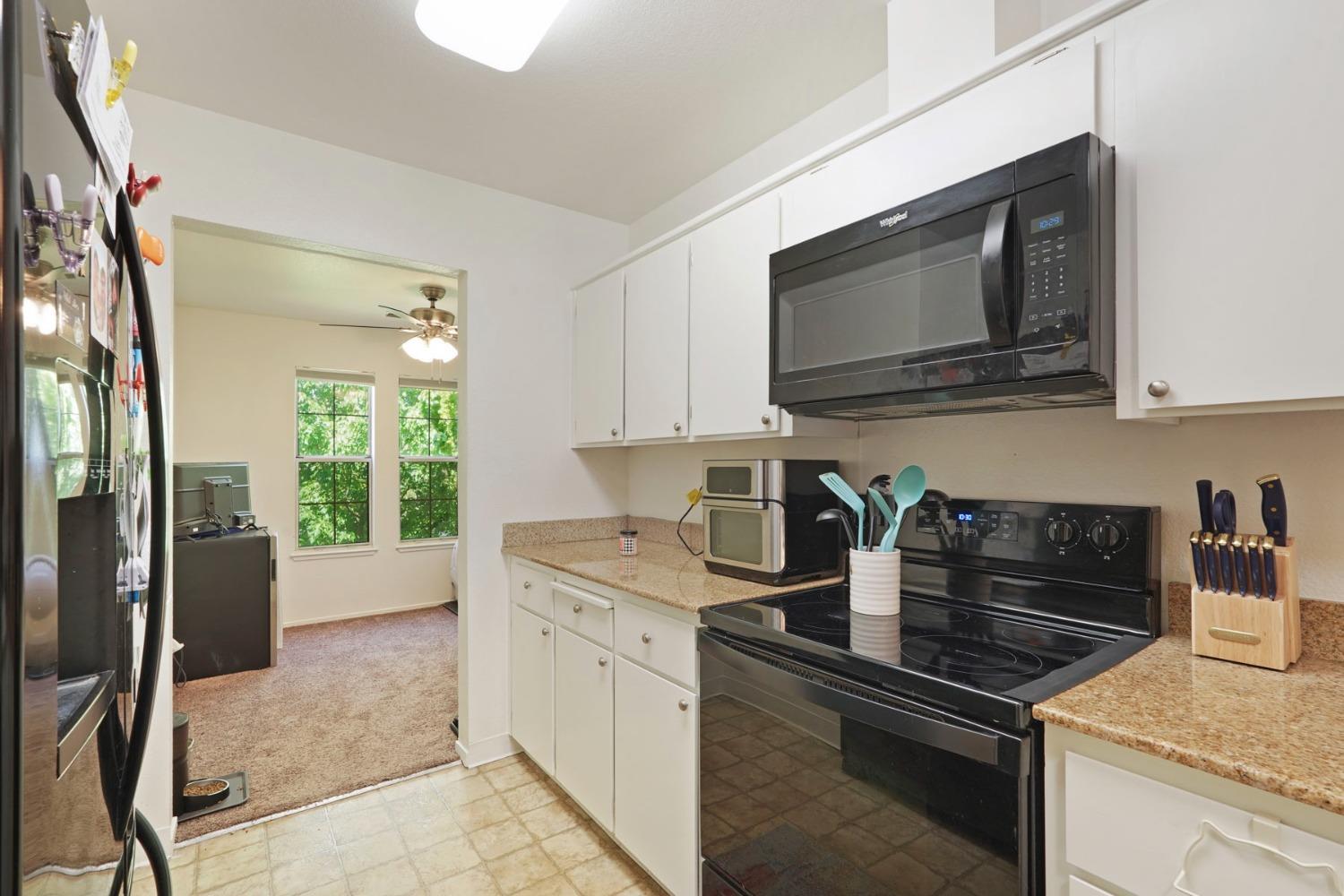 Detail Gallery Image 7 of 24 For 2400 Eilers Ln #1406,  Lodi,  CA 95242 - 2 Beds | 2 Baths