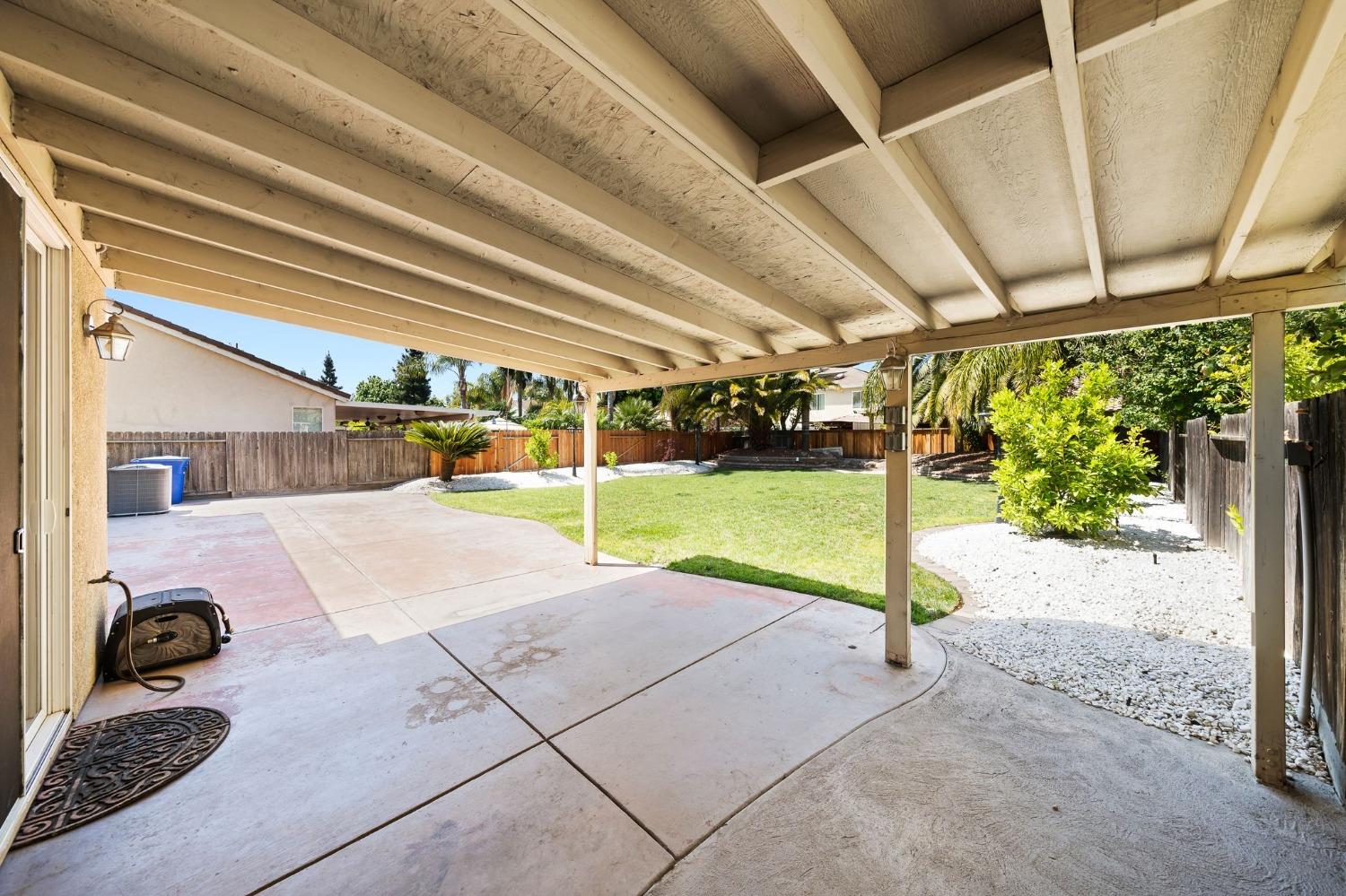 Drakeshire Court, Modesto, California image 37
