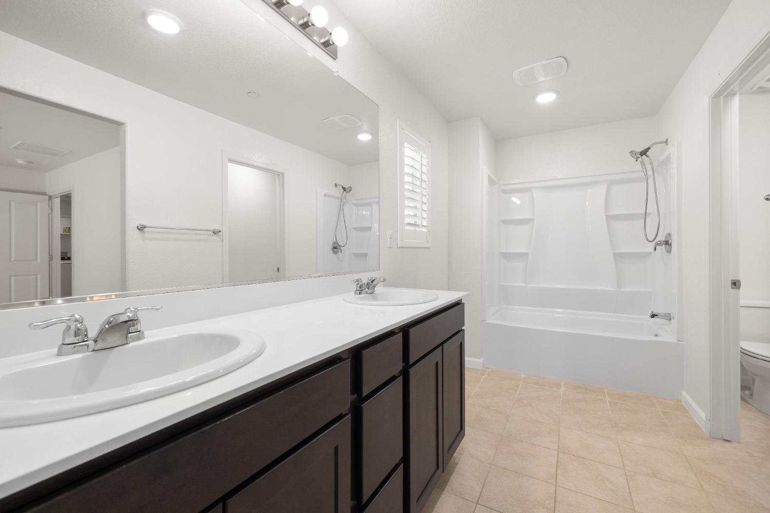 Rynders Way, Sacramento, California image 7