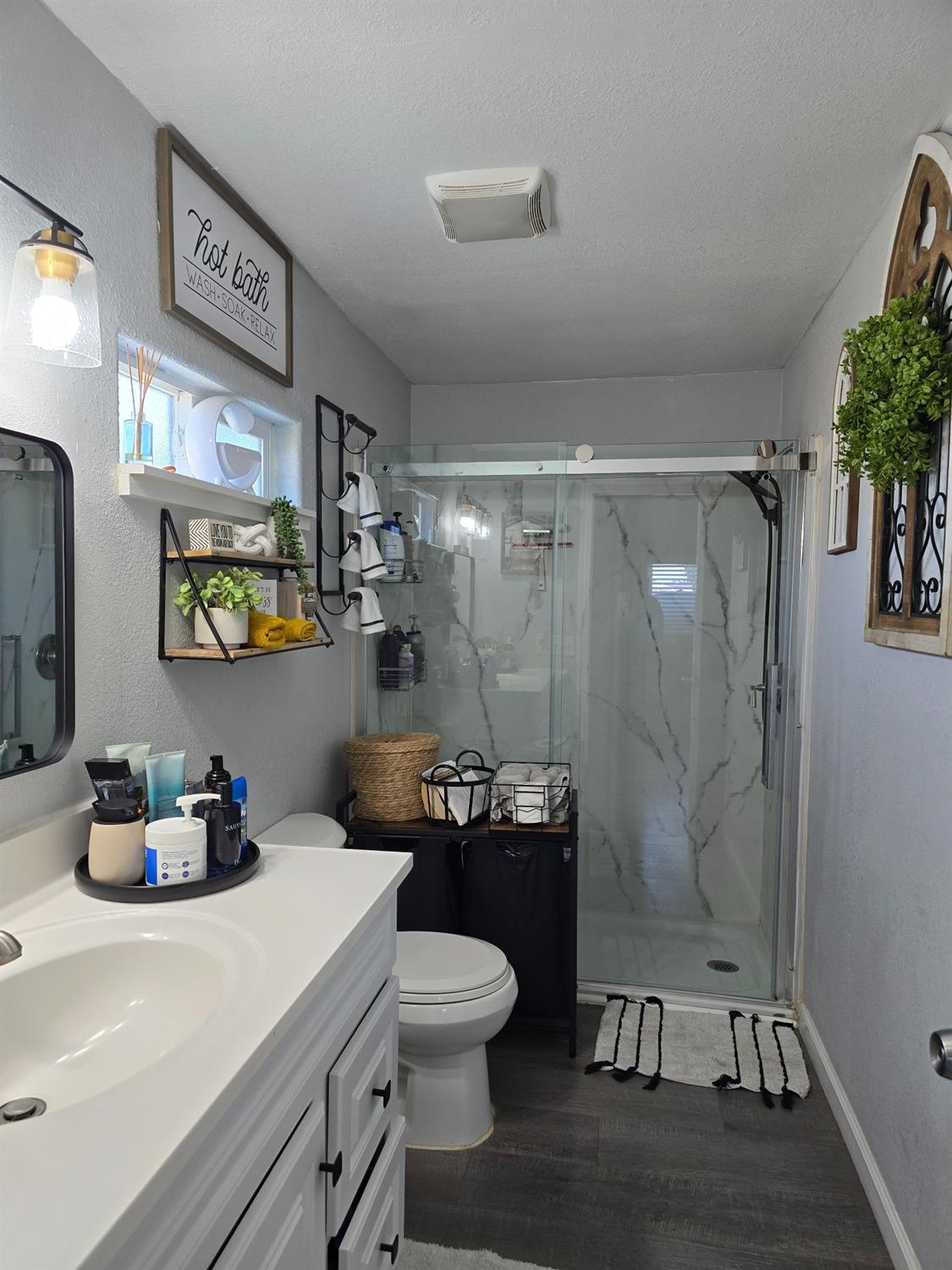 Detail Gallery Image 19 of 27 For 436 N Mercey Springs Rd 109, Los Banos,  CA 93635 - 3 Beds | 2 Baths