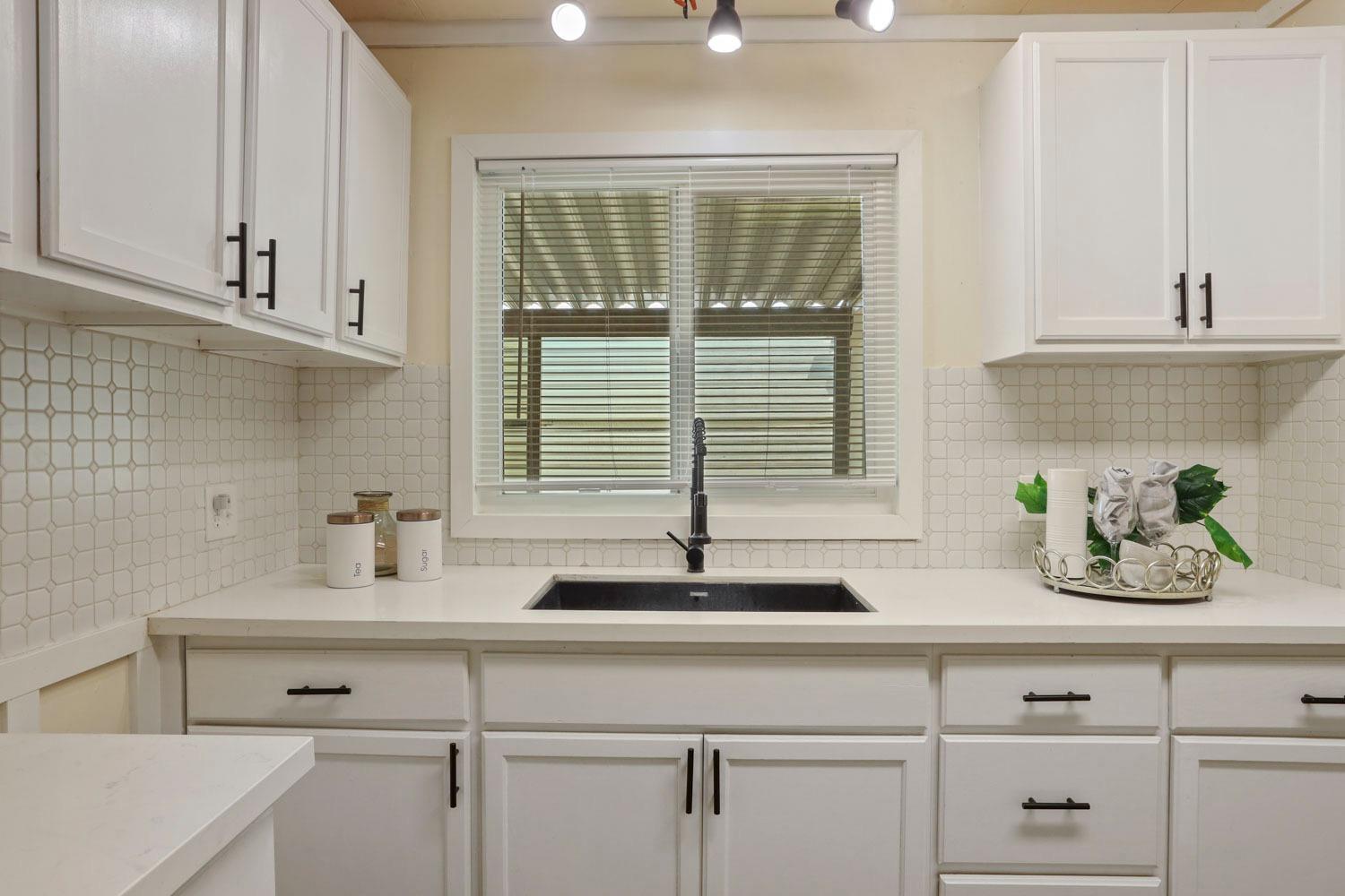Detail Gallery Image 16 of 46 For 150 Pestana Ave 54, Manteca,  CA 95336 - 2 Beds | 2 Baths