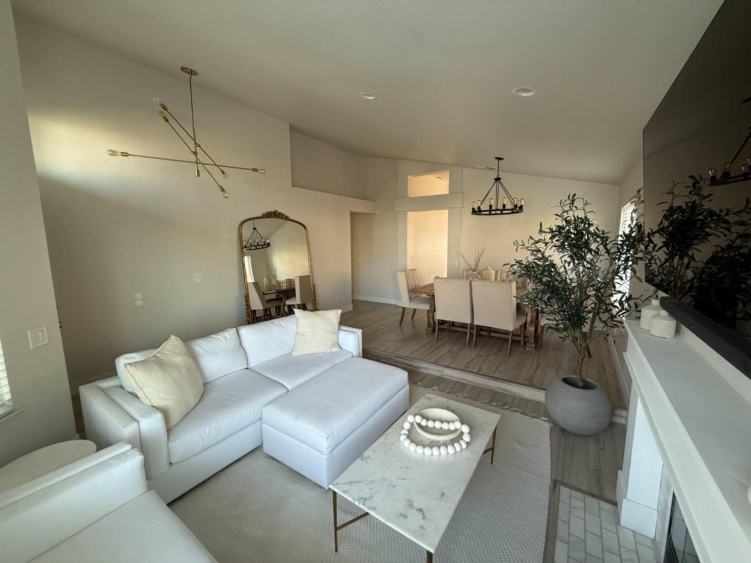 Sally Way, Roseville, California image 5