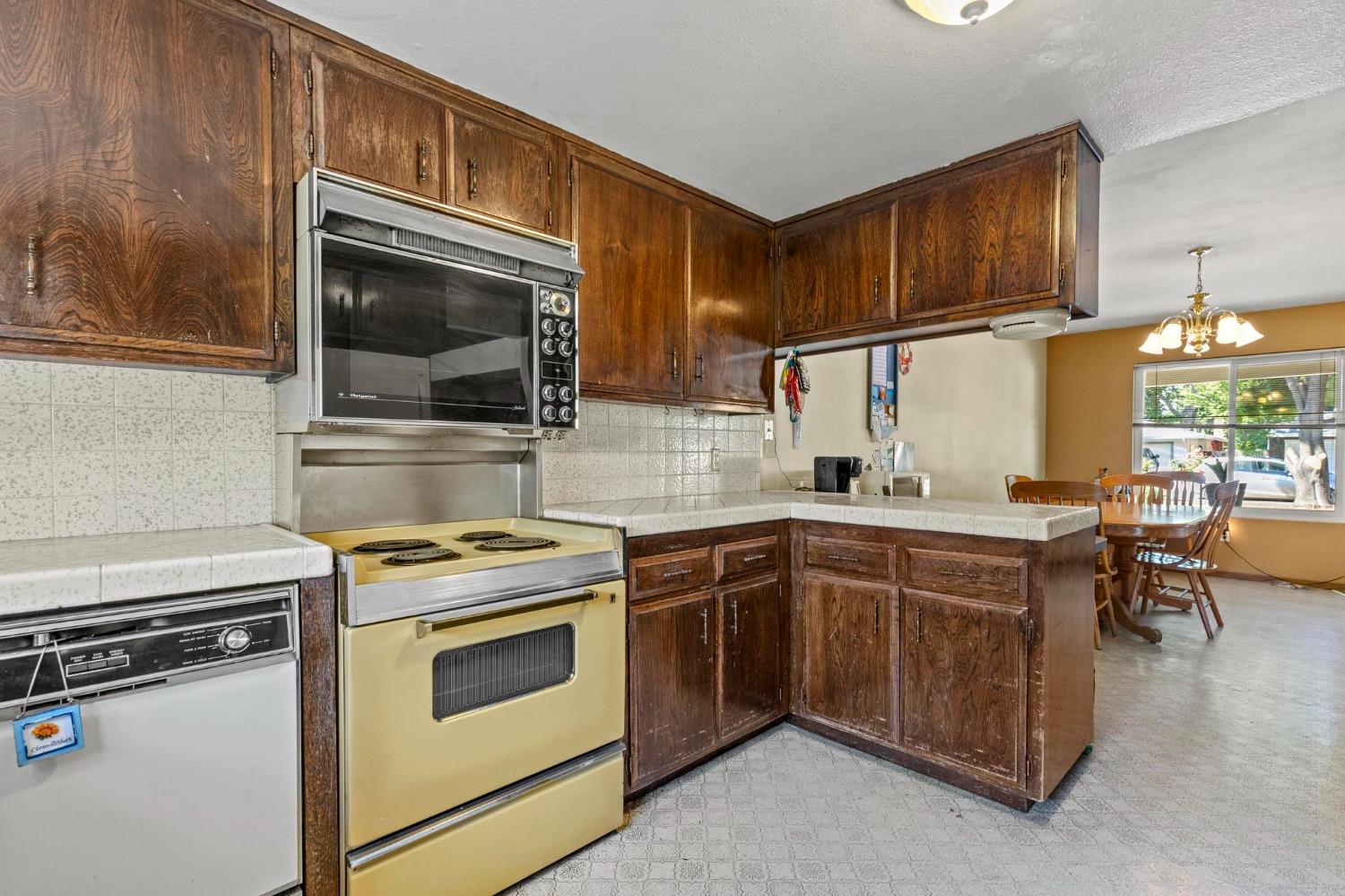 Ramsey Way, Chico, California image 16