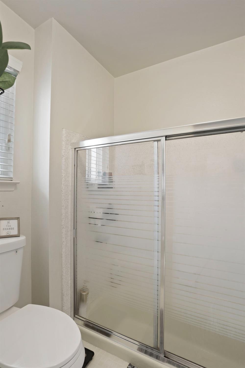 Detail Gallery Image 22 of 29 For 8039 Colonial Dr, Stockton,  CA 95209 - 3 Beds | 2 Baths