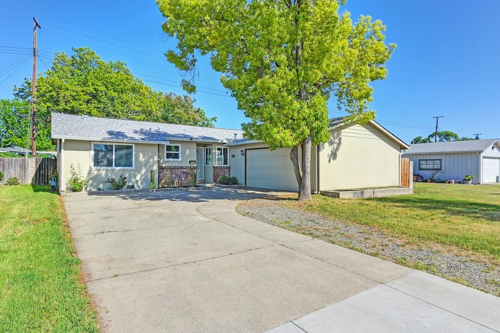3509 Ellenbrook Drive, Rancho Cordova, California image 1