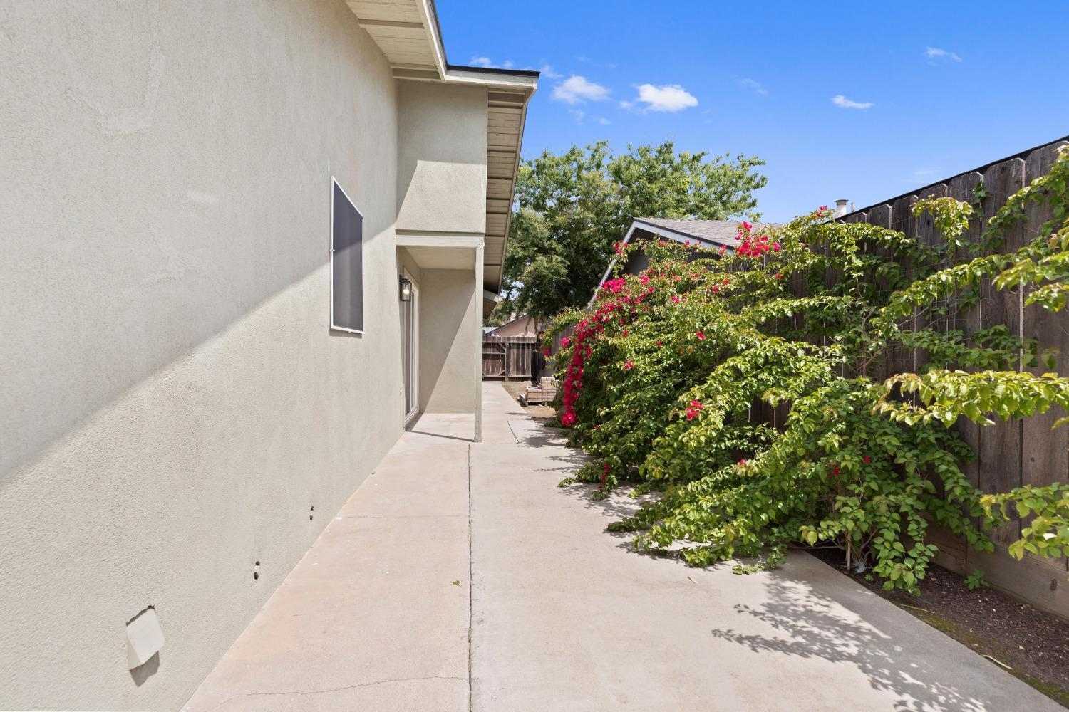 Detail Gallery Image 35 of 38 For 1221 Jill Ln, Modesto,  CA 95355 - 3 Beds | 2 Baths