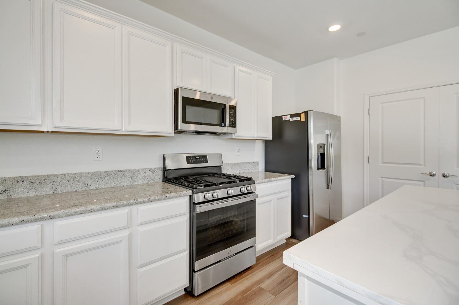 Detail Gallery Image 12 of 48 For 12759 Scholarly Way, Rancho Cordova,  CA 95742 - 4 Beds | 3 Baths