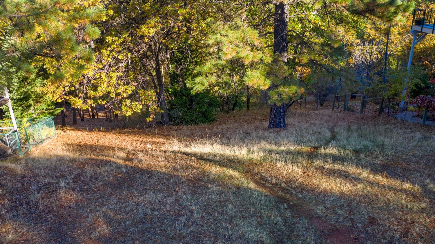 Sierra Blanca Court, Grass Valley, California image 7