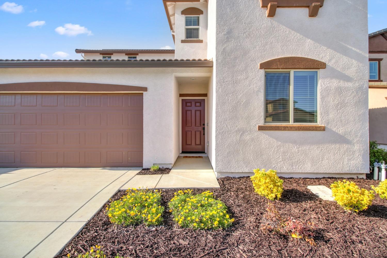 Detail Gallery Image 2 of 48 For 12759 Scholarly Way, Rancho Cordova,  CA 95742 - 4 Beds | 3 Baths