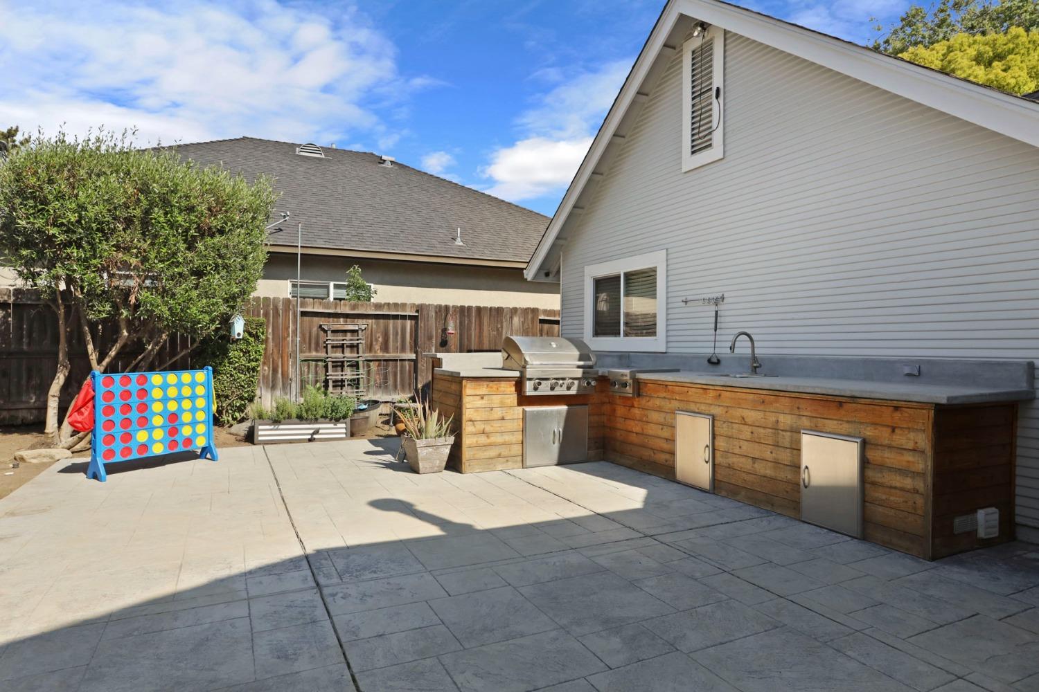 W Locust Street, Lodi, California image 39