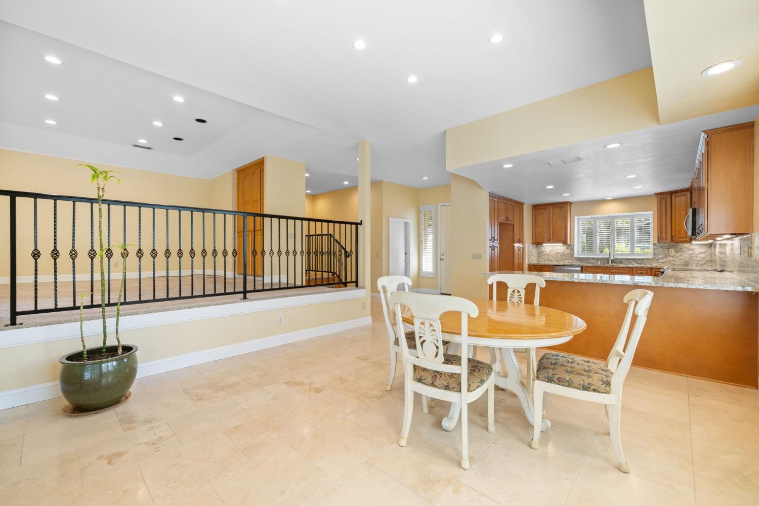 Detail Gallery Image 14 of 75 For 6817 Brisa Lane Park 3, Rancho Murieta,  CA 95683 - 3 Beds | 3/1 Baths