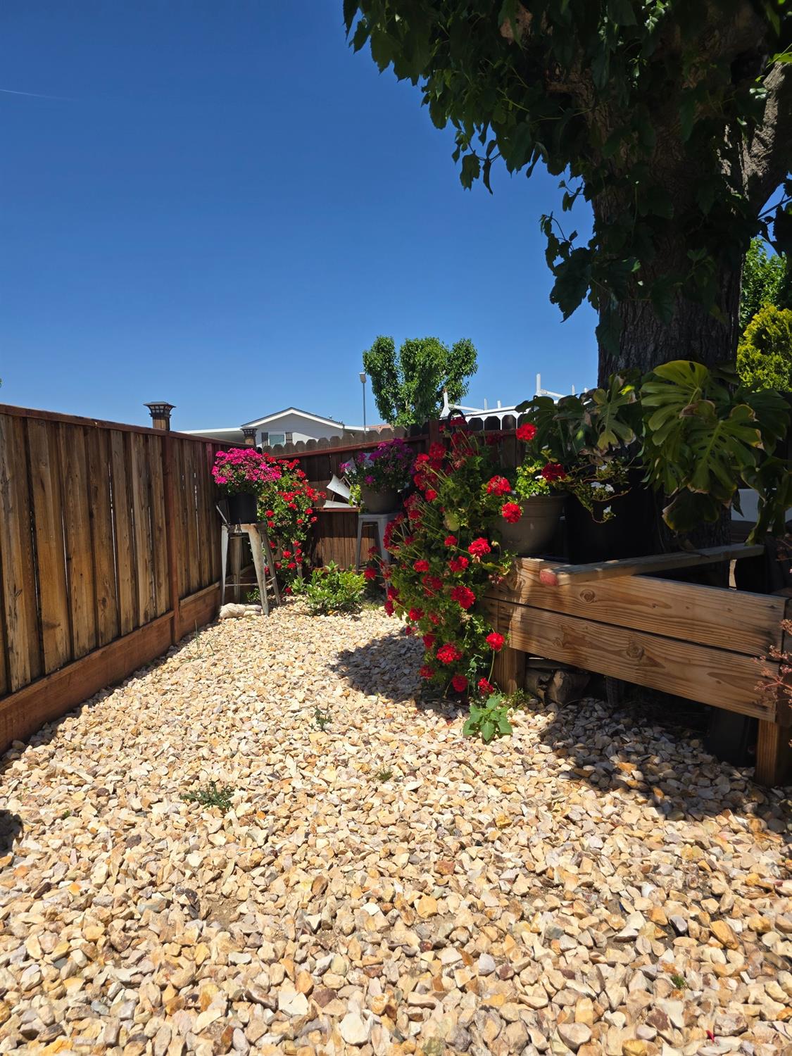 Detail Gallery Image 23 of 27 For 436 N Mercey Springs Rd 109, Los Banos,  CA 93635 - 3 Beds | 2 Baths