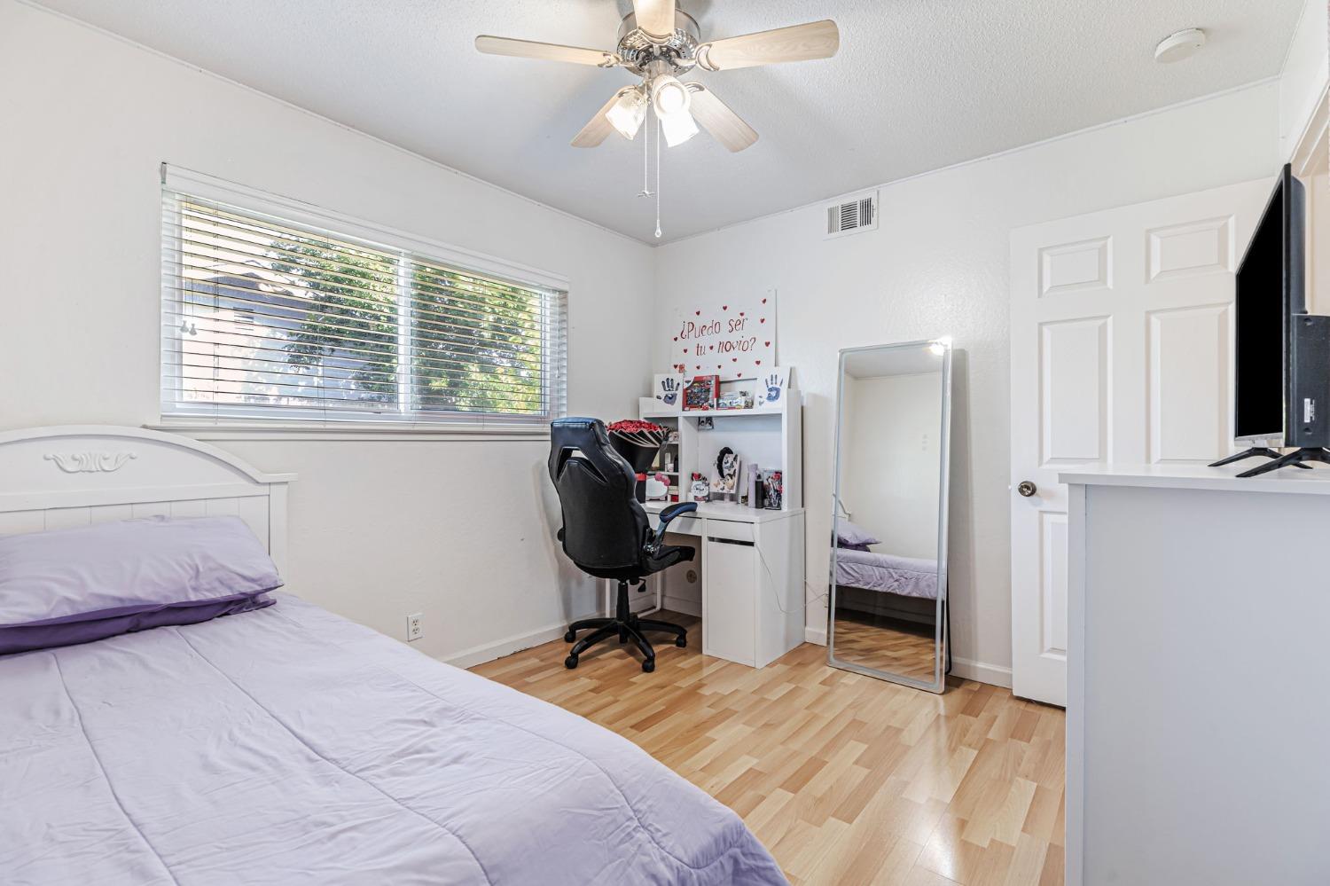 Detail Gallery Image 14 of 25 For 6629 Doreen Way, Sacramento,  CA 95823 - 3 Beds | 2 Baths
