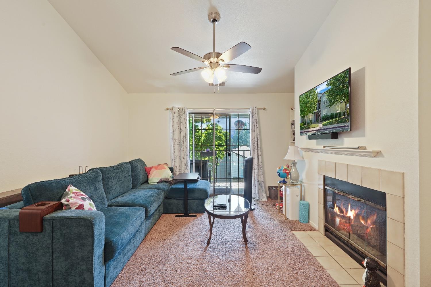 Detail Gallery Image 5 of 24 For 2400 Eilers Ln #1406,  Lodi,  CA 95242 - 2 Beds | 2 Baths