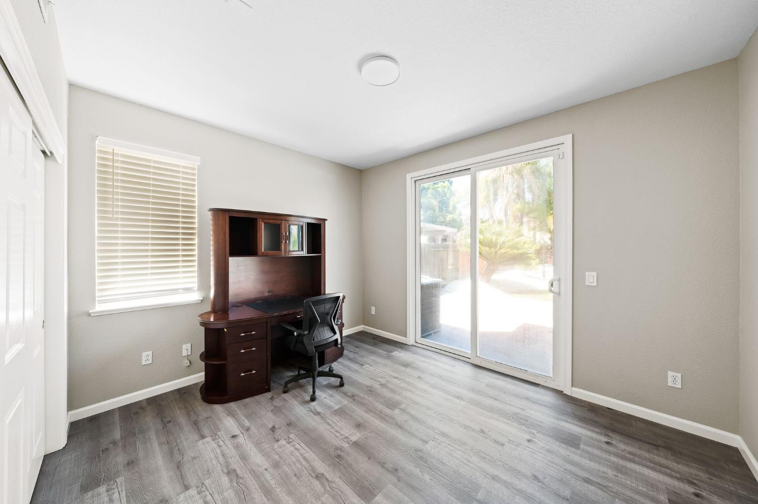 Drakeshire Court, Modesto, California image 20
