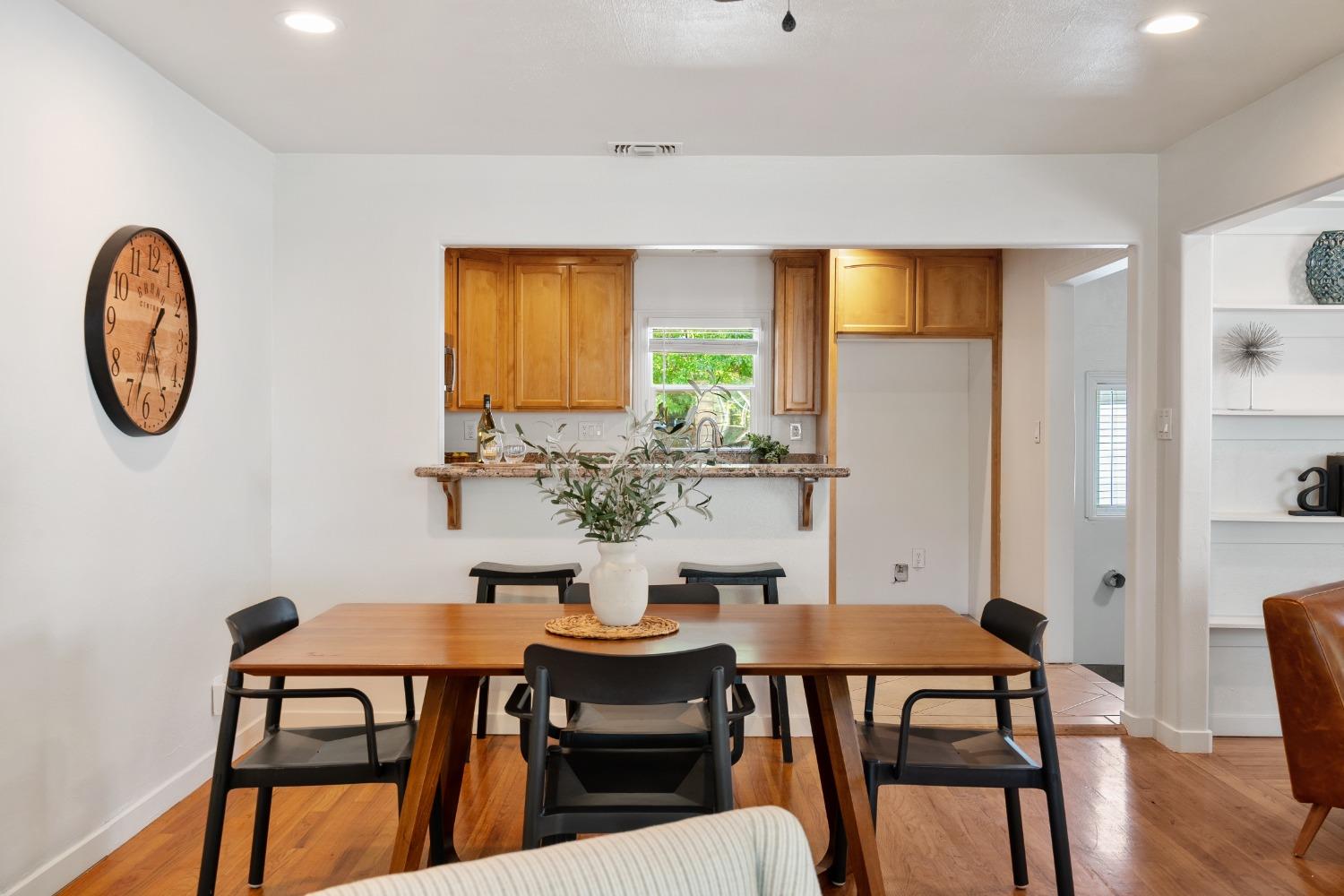 Stacia Way, Sacramento, California image 6