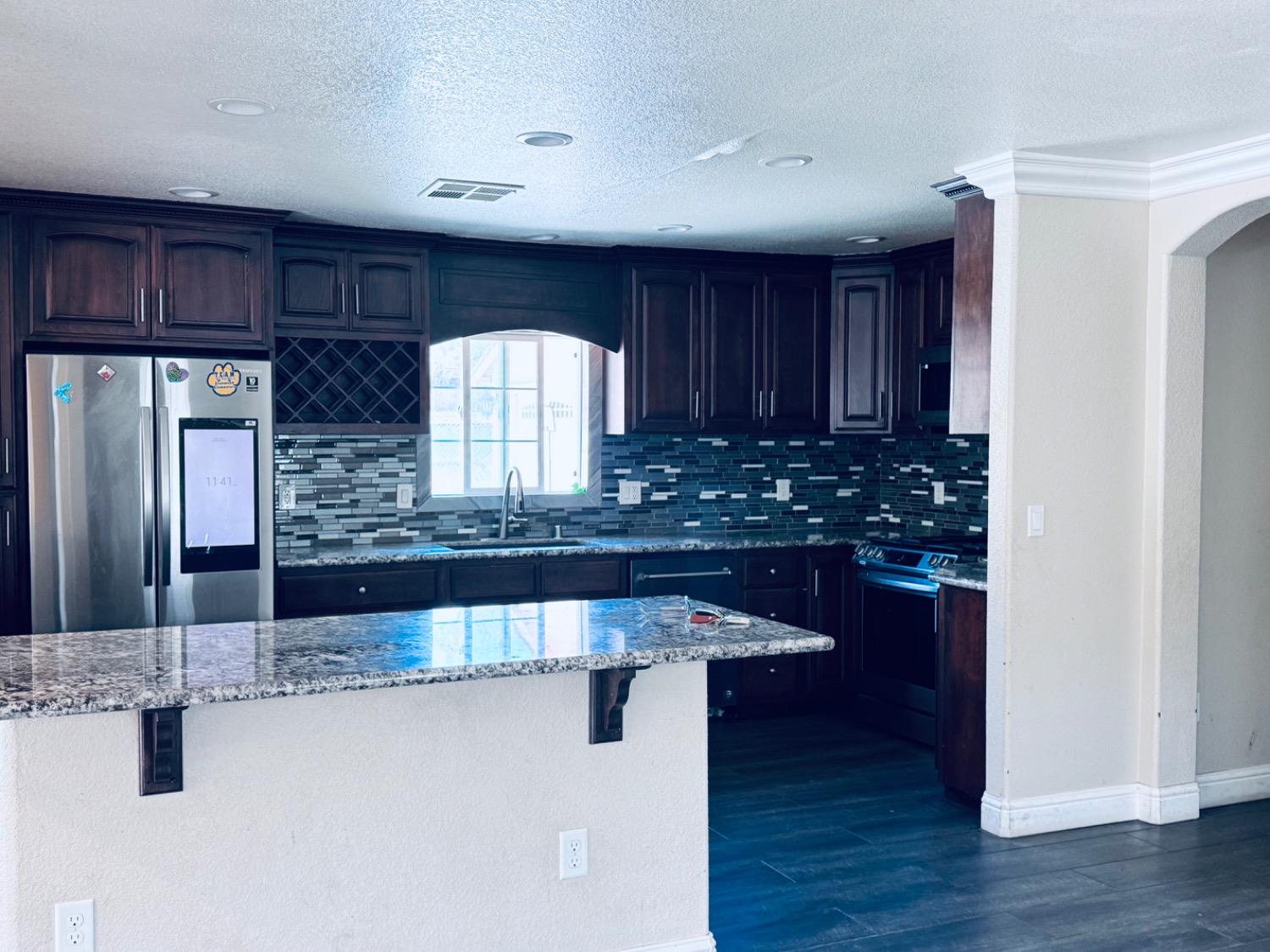 Detail Gallery Image 12 of 25 For 172 N Patton Ave, Stockton,  CA 95215 - 3 Beds | 2 Baths