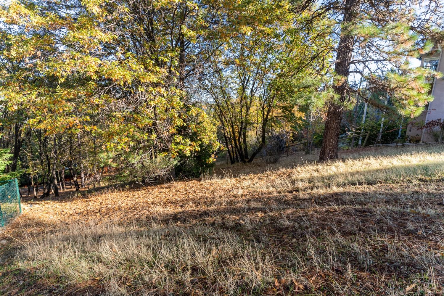 Sierra Blanca Court, Grass Valley, California image 19