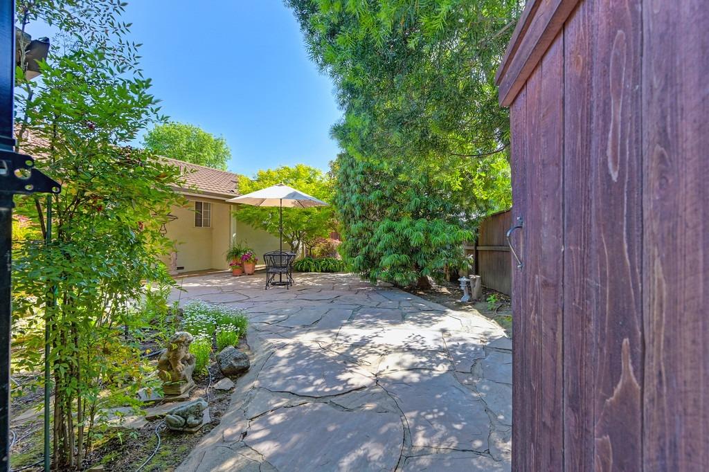 Detail Gallery Image 6 of 67 For 3413 Chenu Ave, Sacramento,  CA 95821 - 3 Beds | 2 Baths