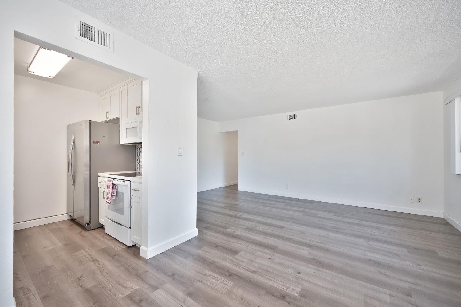 Coloma Road #4, Rancho Cordova, California image 7